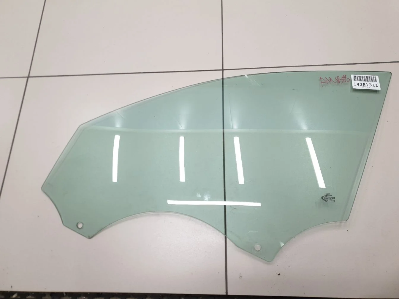 Стекло двери передней левой для Audi A4 B8 2007-2015