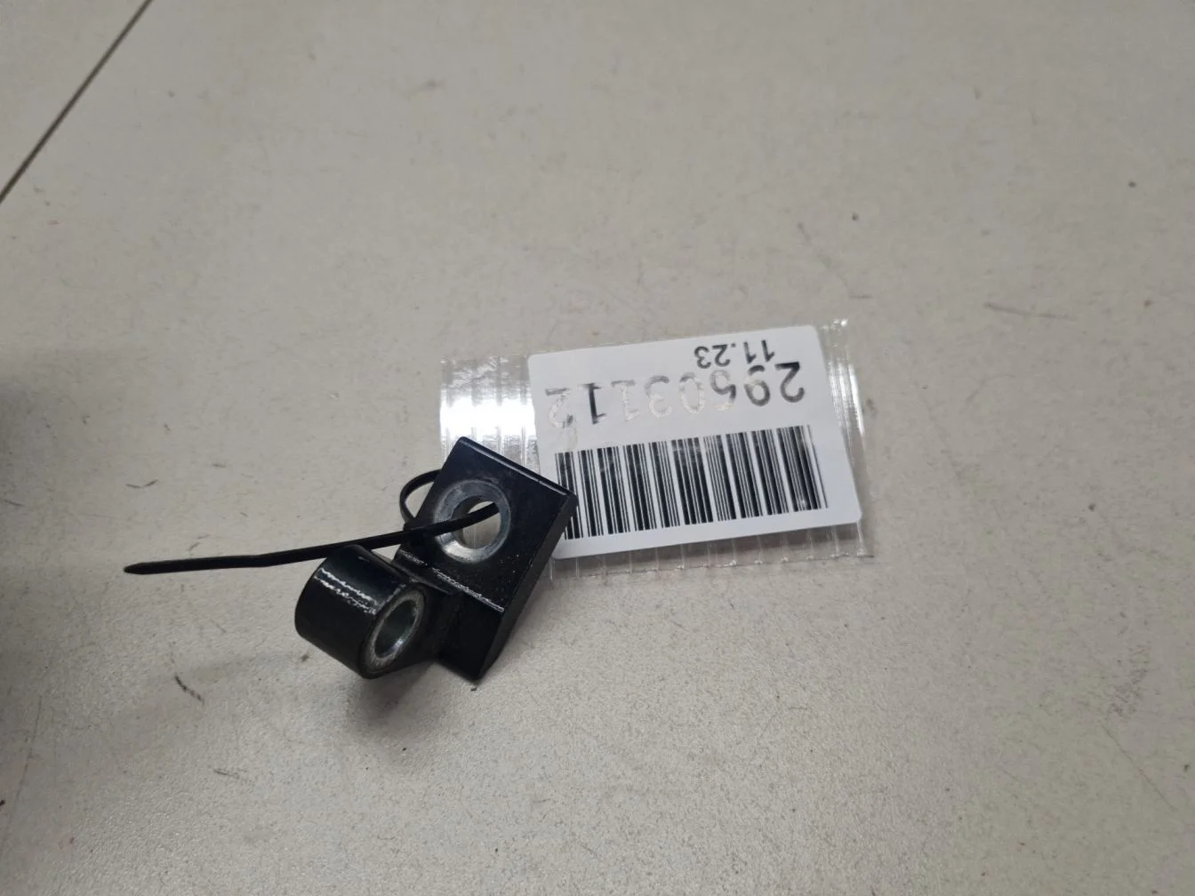 Петля двери передней левой верхняя для BMW 3 F30 2011-2018