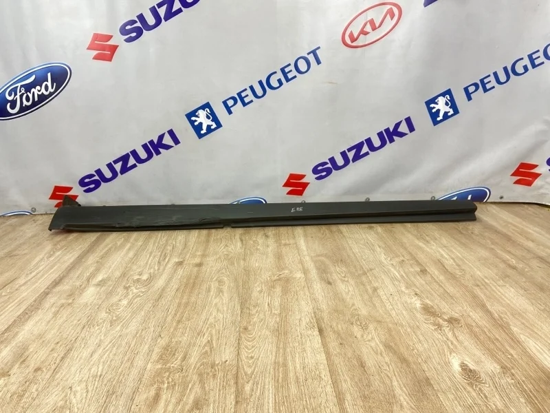 Накладка порог KIA SORENTO 2011г XM