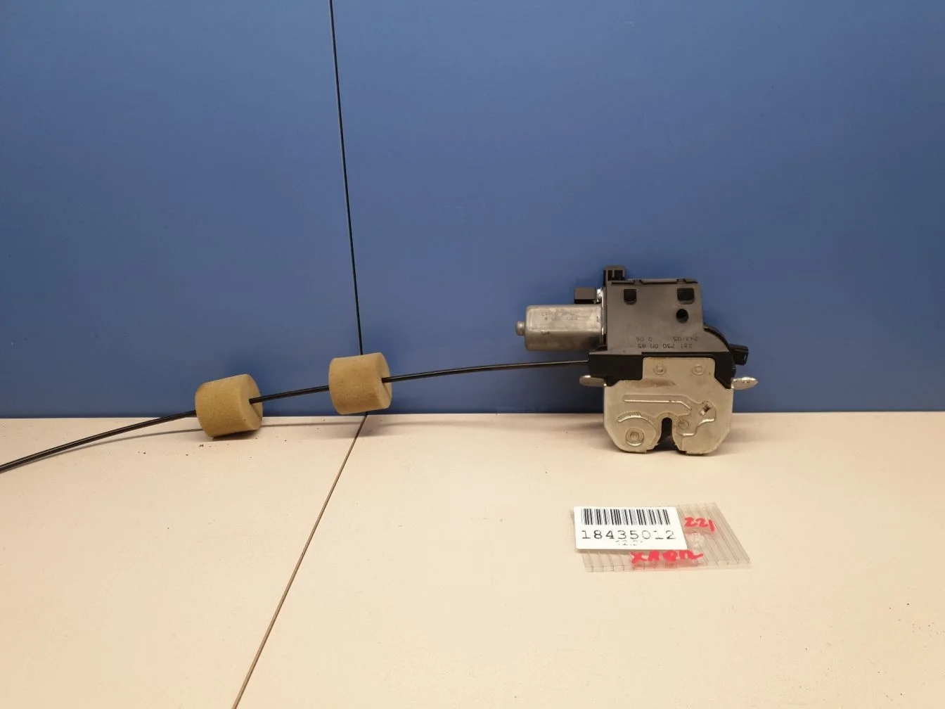 Замок багажника для Mercedes S-klasse W221 2005-2013