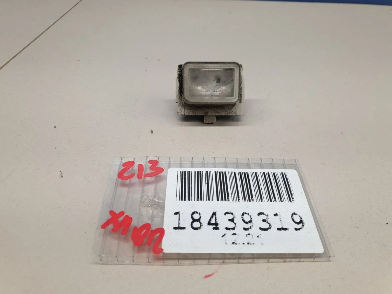 Фонарь подсветки номерного знака для Mercedes E-klasse W213 2016-