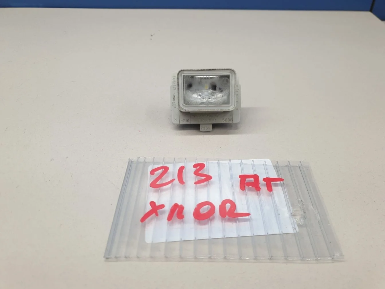 Фонарь подсветки номерного знака для Mercedes E-klasse W213 2016-