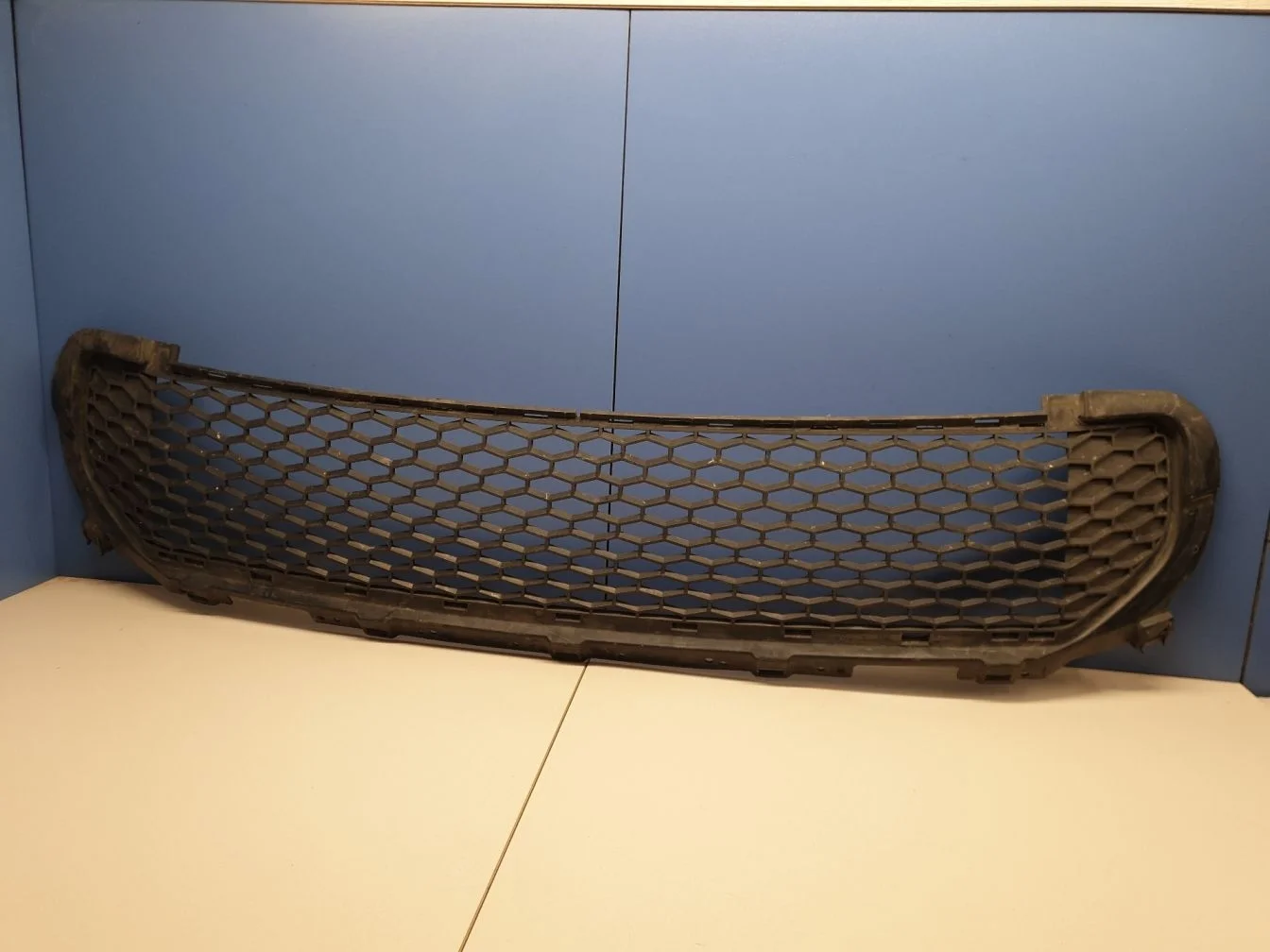 Решётка в бампер центральная для Land Rover Freelander 2007-2014