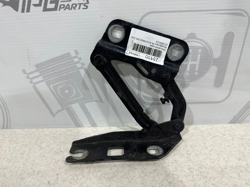 Петля капота левая Mercedes-benz W164