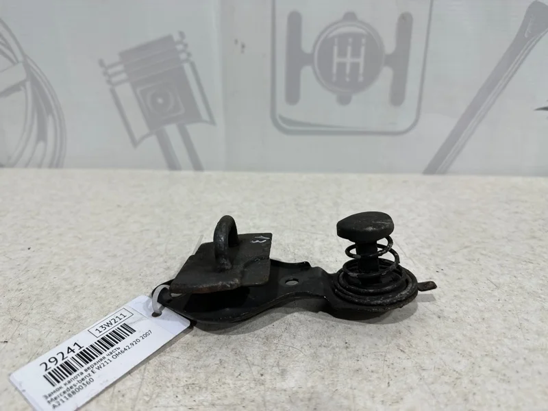 Замок капота верхняя часть Mercedes-benz 2007 W211