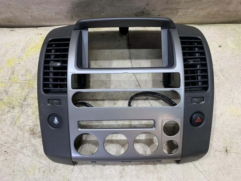 68261EB310 Консоль центральная Nissan Pathfinder