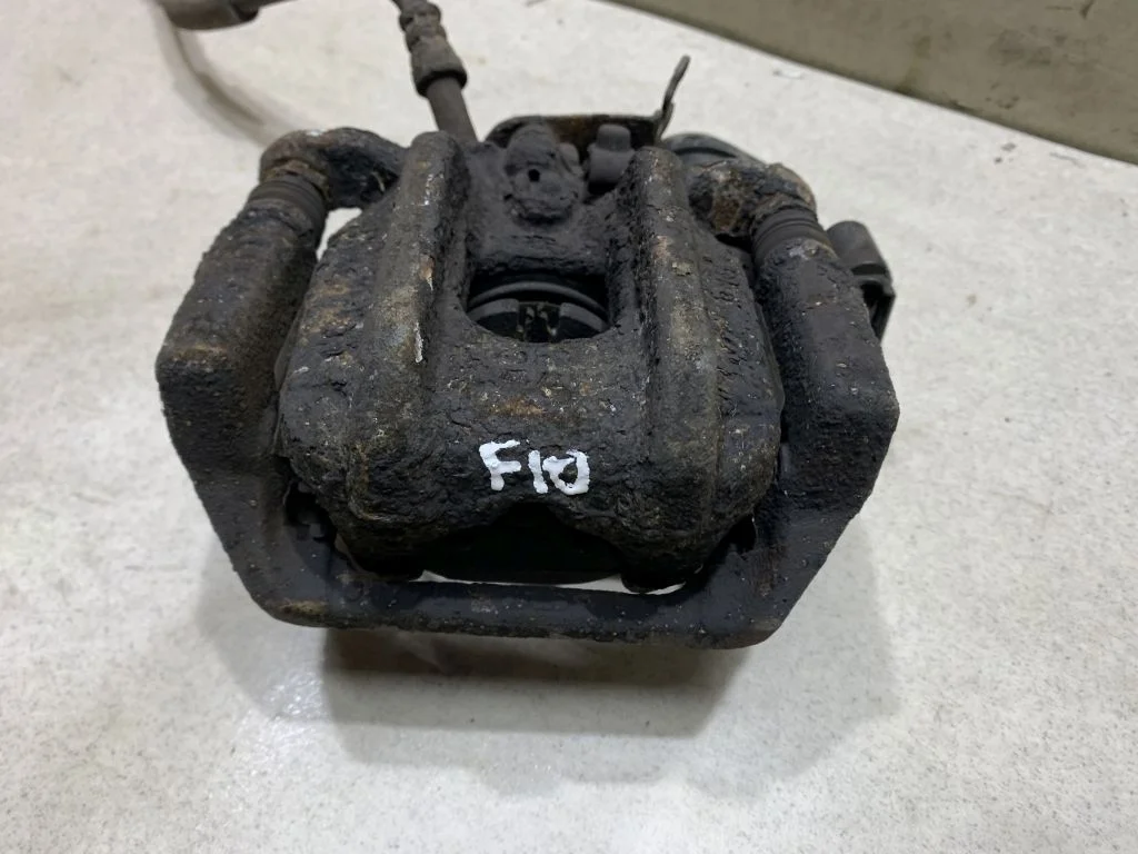 34216793042 Суппорт задний правый BMW F10