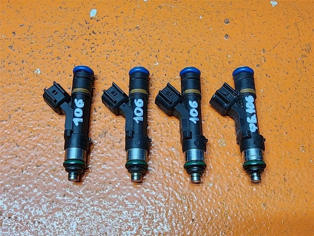 Форсунка Volvo C30 S40 V50 2004-2013 2,0 31216329