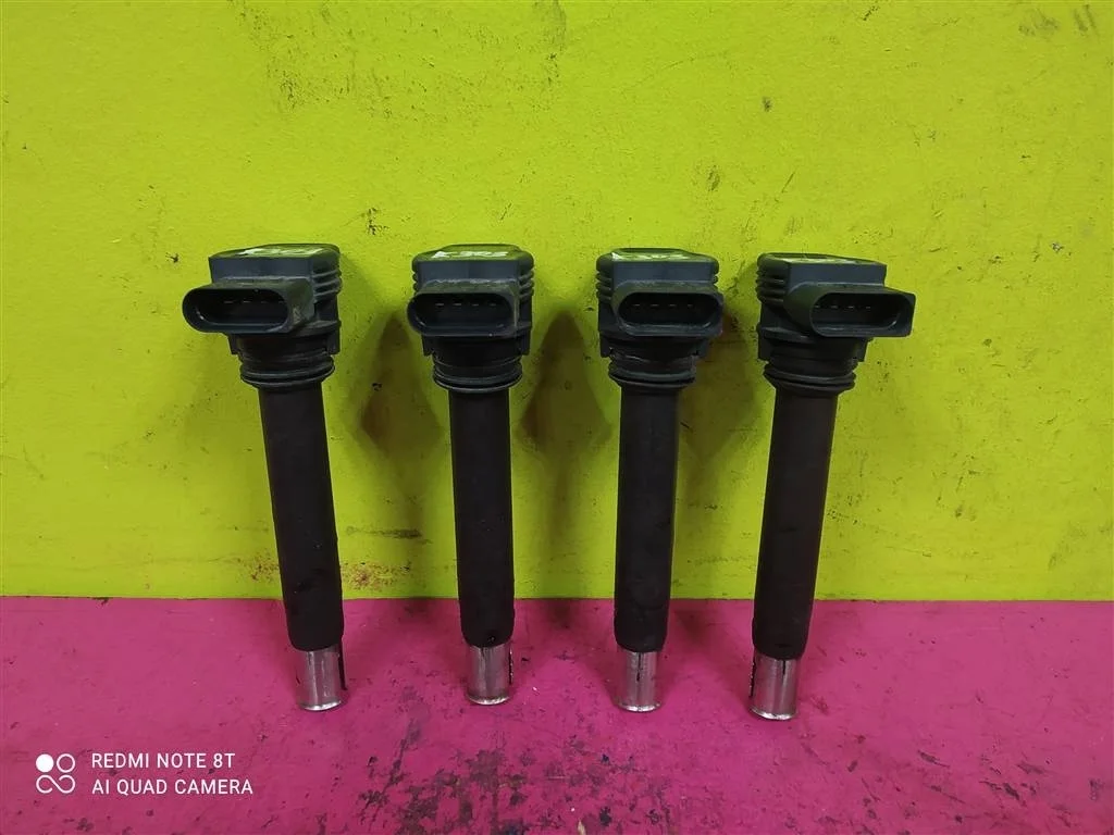 Катушка зажигания Passat 1,8 Tiguan 2,0 06H905115