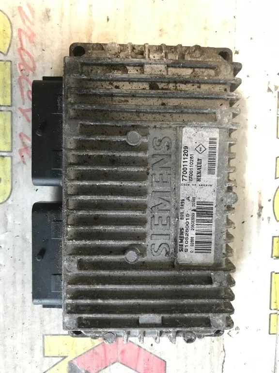 Блок управления двигателем Renault Scenic 1999
