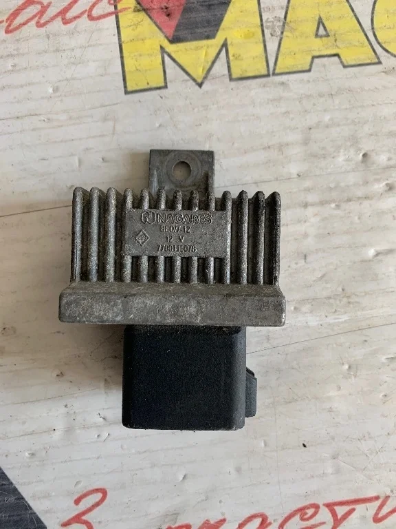 Реле накала свечей Renault Megane 2006