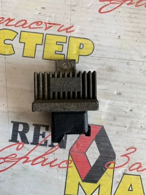 Реле накала свечей Renault Megane 2006