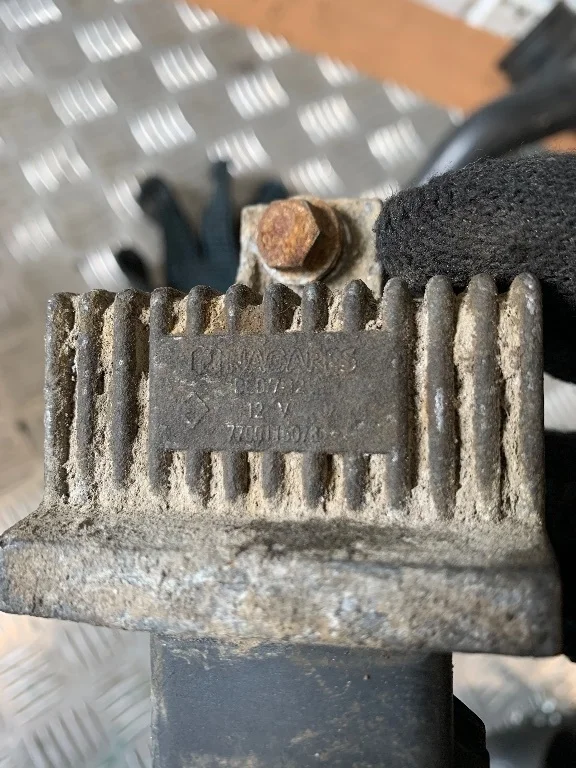 Реле накала свечей Renault Megane 2006