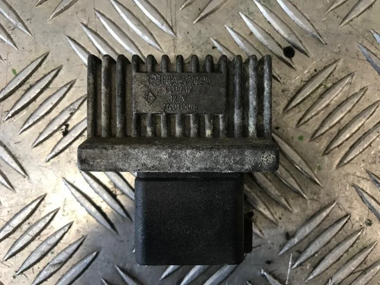 Реле накала свечей Renault Scenic 2005