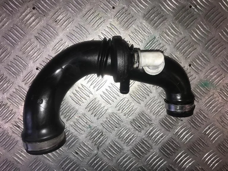 Патрубок воздушного фильтра Renault Kangoo 2007 1