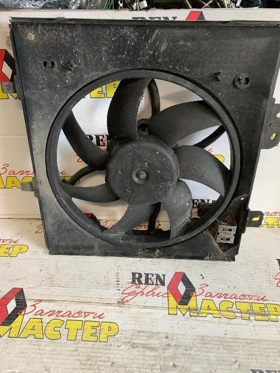 Вентилятор радиатора Peugeot 207 2012
