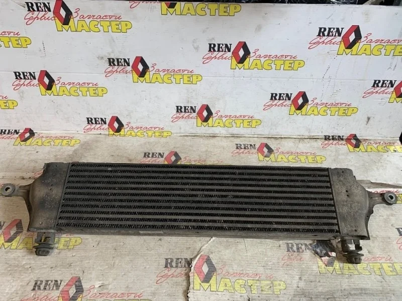 Интеркулер Nissan Qashqai 2009 1