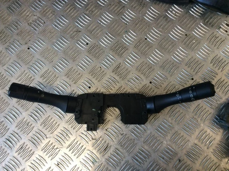 Переключатель подрулевой (стрекоза) Renault Megane 2009 3