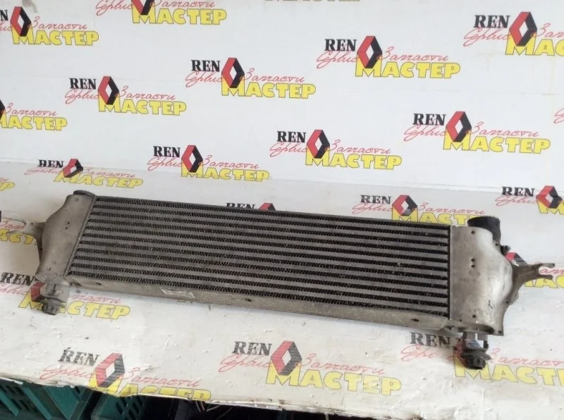 Интеркулер Nissan Qashqai 2010