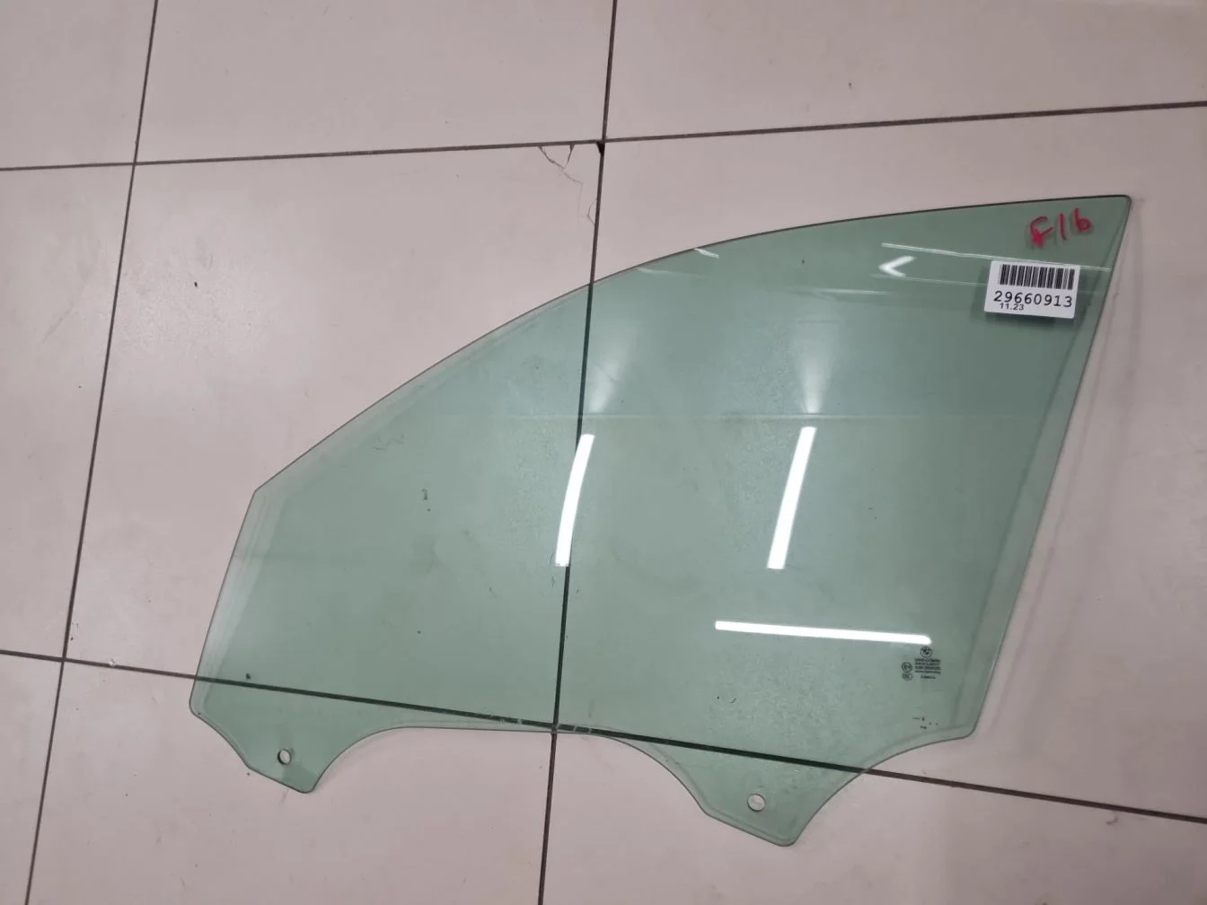 Стекло двери передней левой для BMW X6 F16 2014-2020