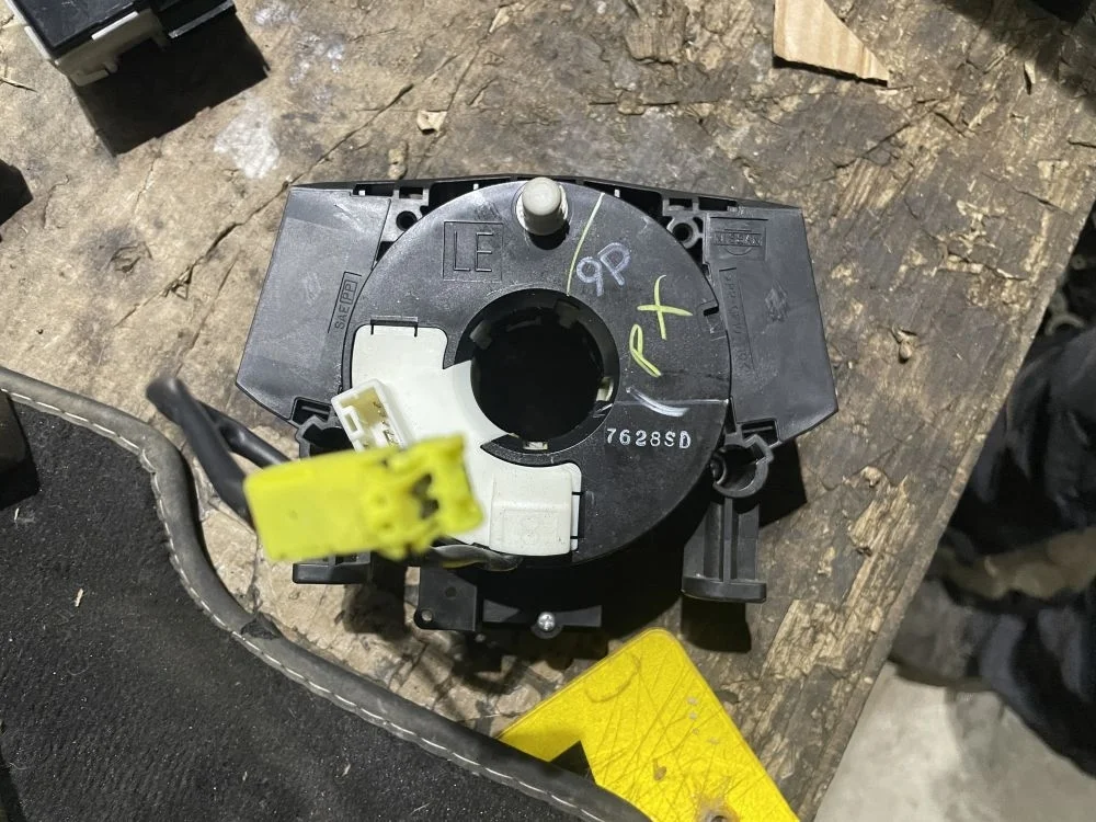 шлейф подрулевой nissan tiida C11