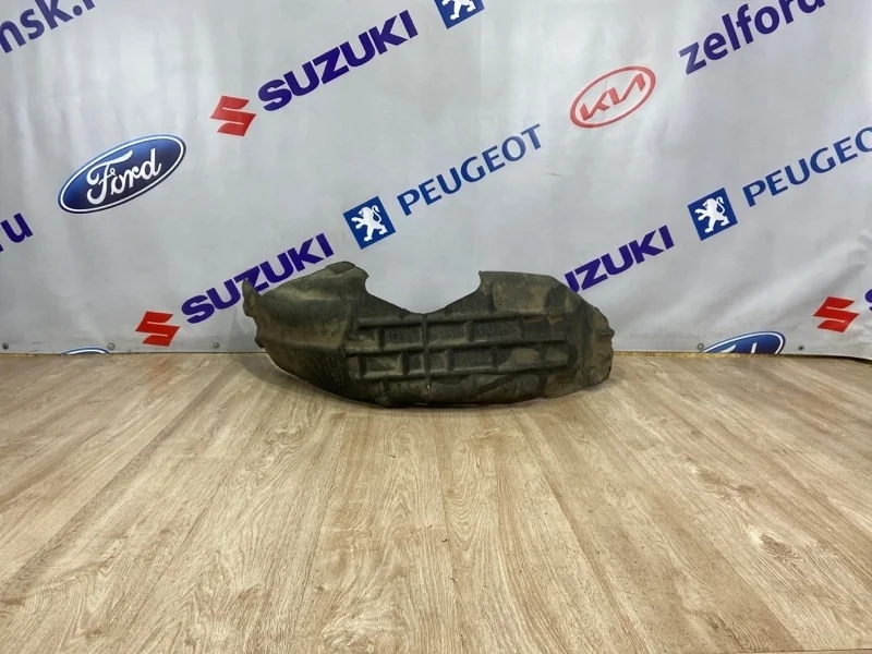 Подкрылок FORD FOCUS 3 2011 ХЭЧБЭК