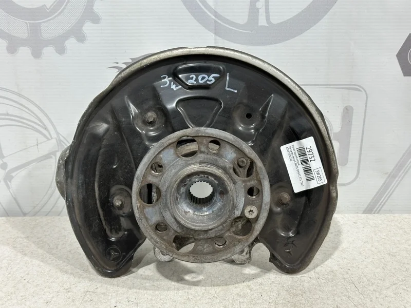 Кулак задний левый Mercedes-benz 2015 W205