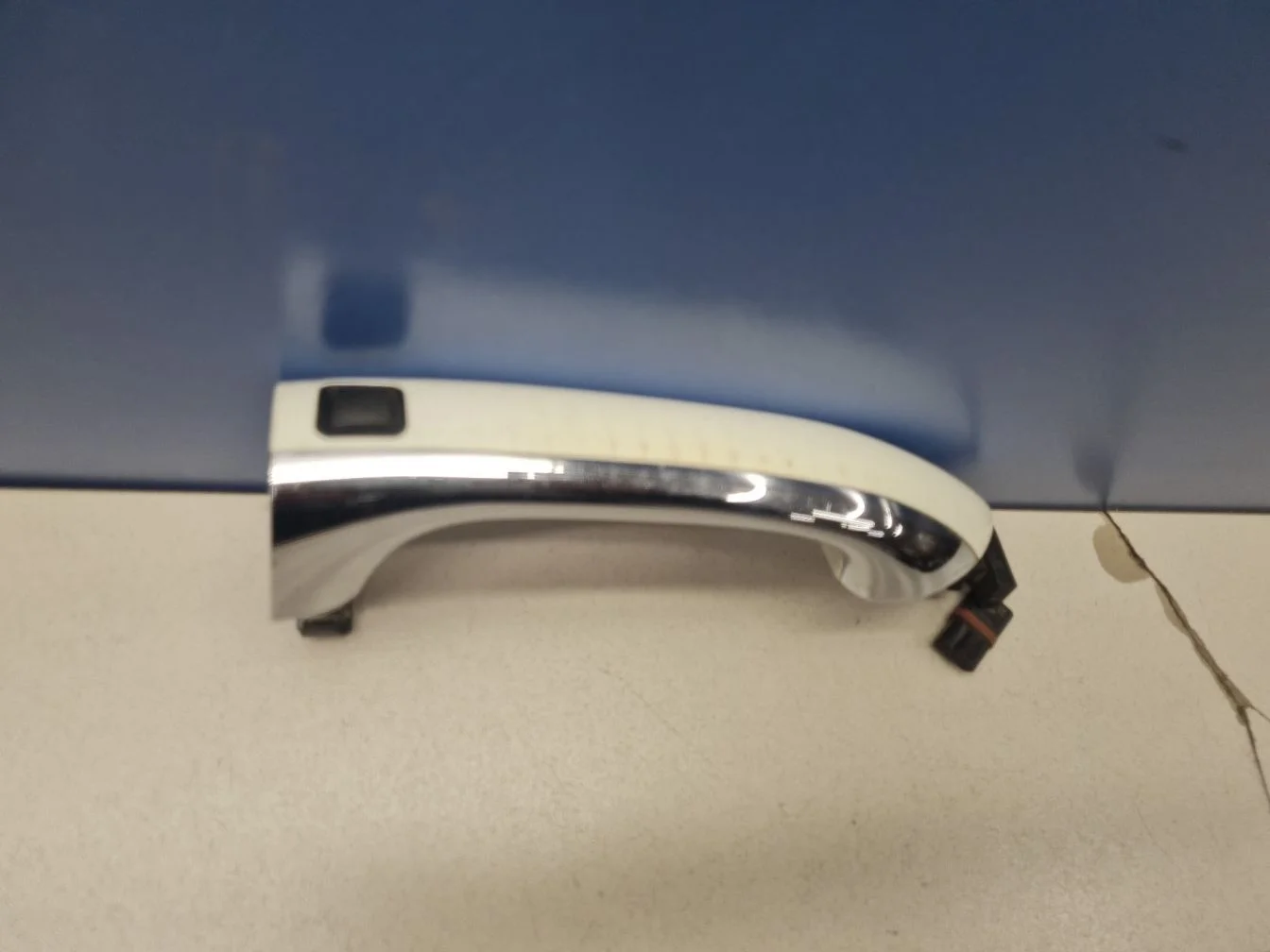 Ручка двери нaружная левая передняя для Mercedes M-klasse W164 ML 2005-2011