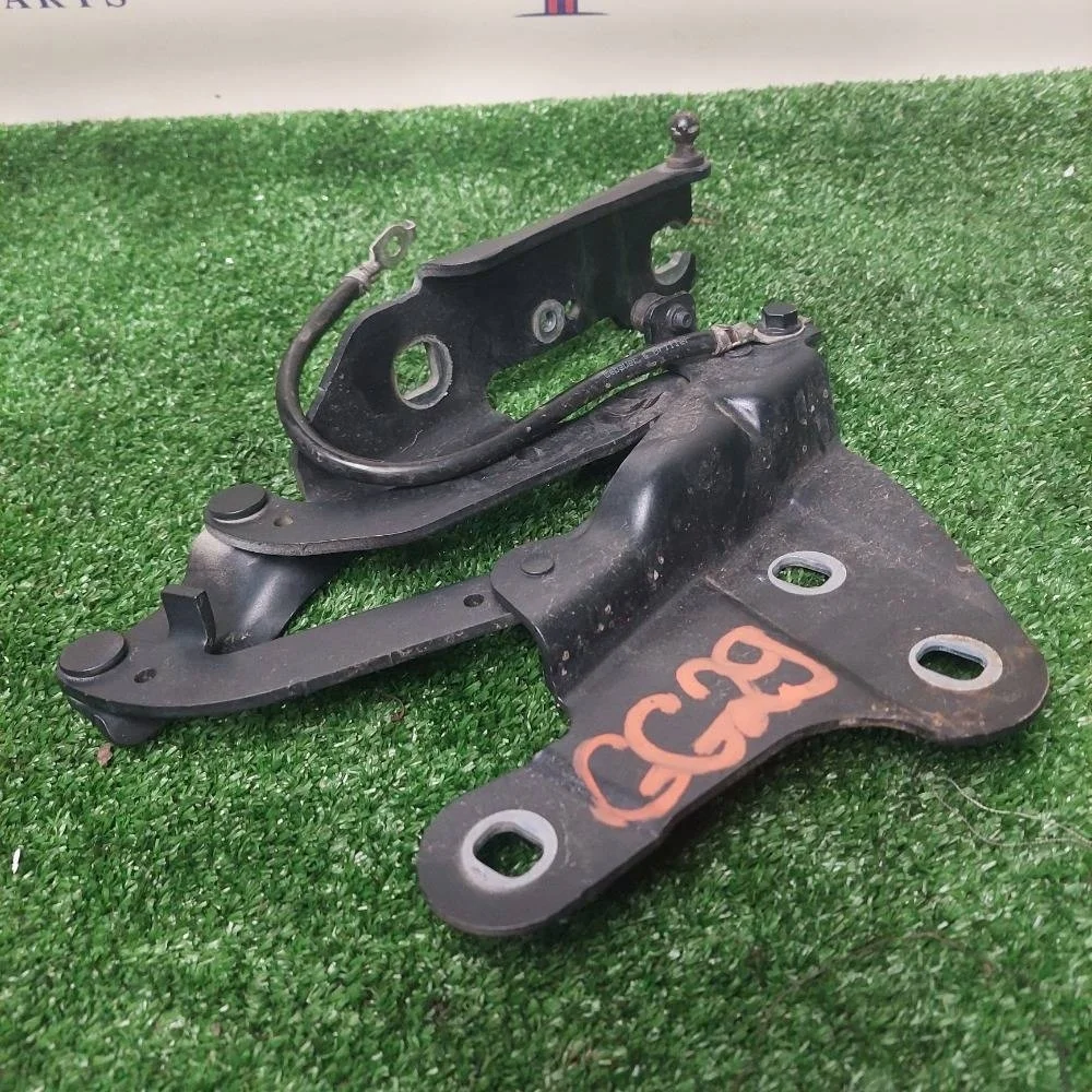 Петля капота BMW x1 E84