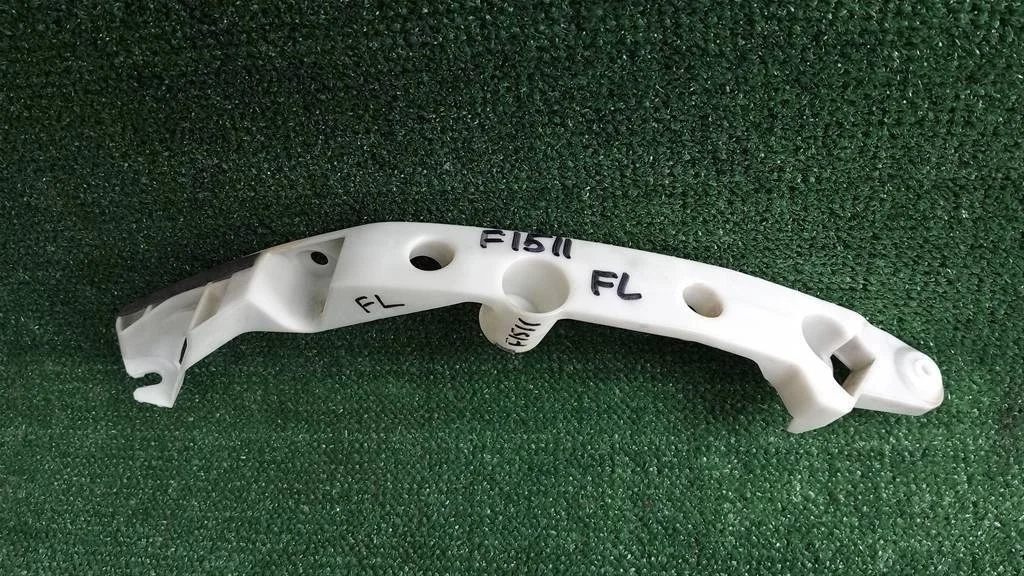 Б.у. крепление бампера перед NISSAN JUKE F15E NISSAN JUKE F15E