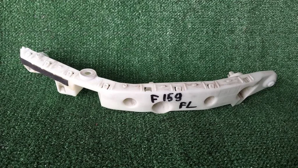 Б.у. крепление бампера перед NISSAN JUKE F15E NISSAN JUKE F15E