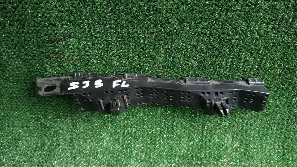 Б.у. крепление бампера перед SUBARU FORESTER S13 SUBARU FORESTER S13