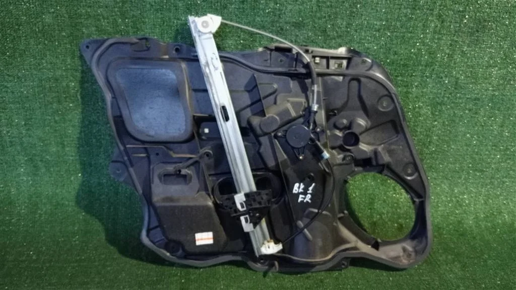 Б.у. стеклоподъемник MAZDA MAZDA 3 BK MAZDA MAZDA 3 BK