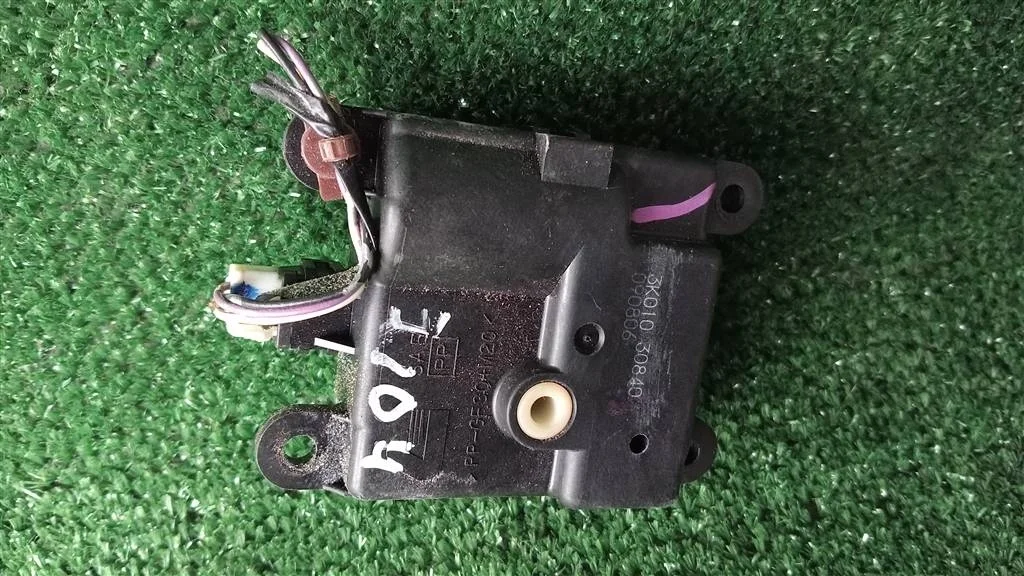 Б.у. сервопривод заслонки печки NISSAN QASHQAI J10 NISSAN QASHQAI J10