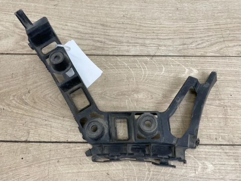 Кронштейн бампера VW Golf/Variant/4Motion 2009-2011 1K