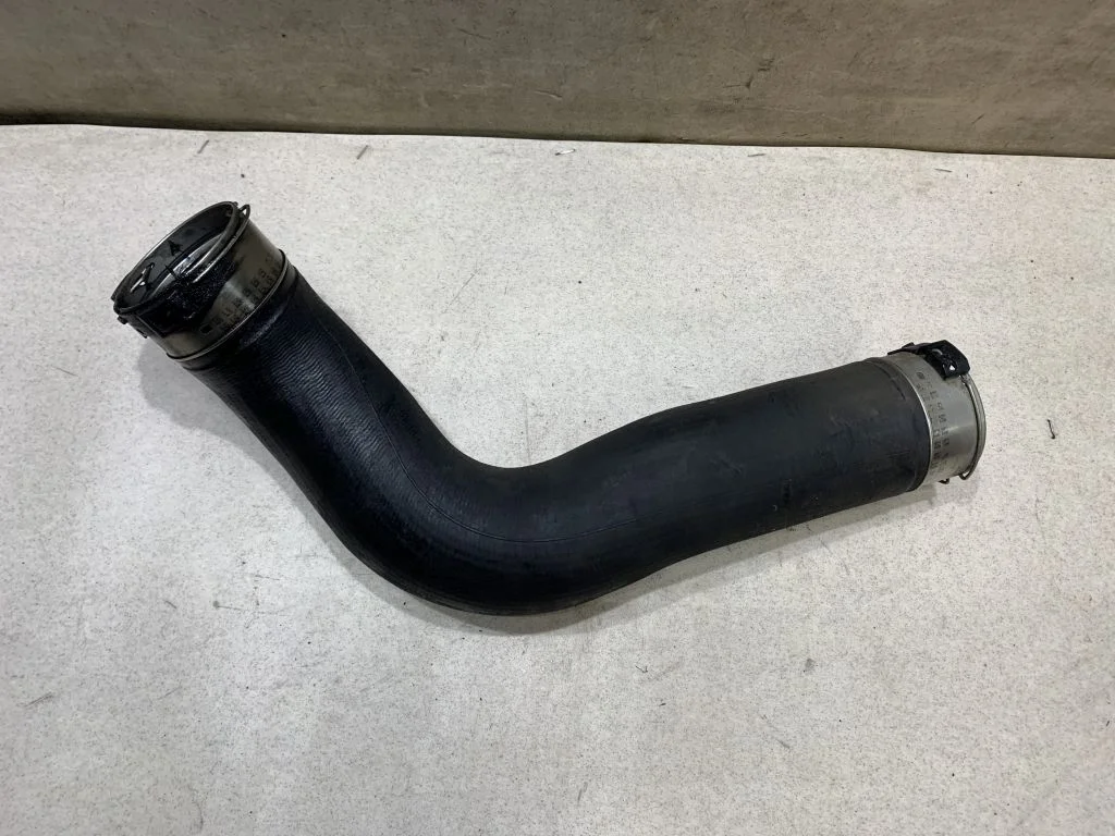 Патрубок интеркулера левый BMW F10