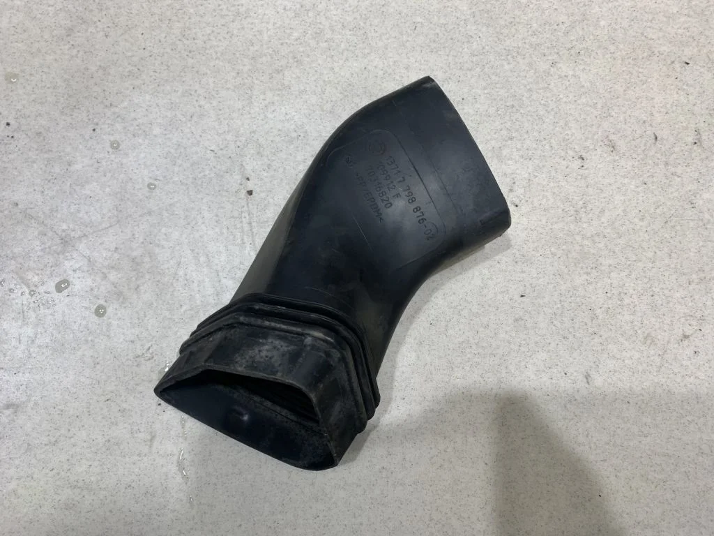 Воздуховод BMW E90