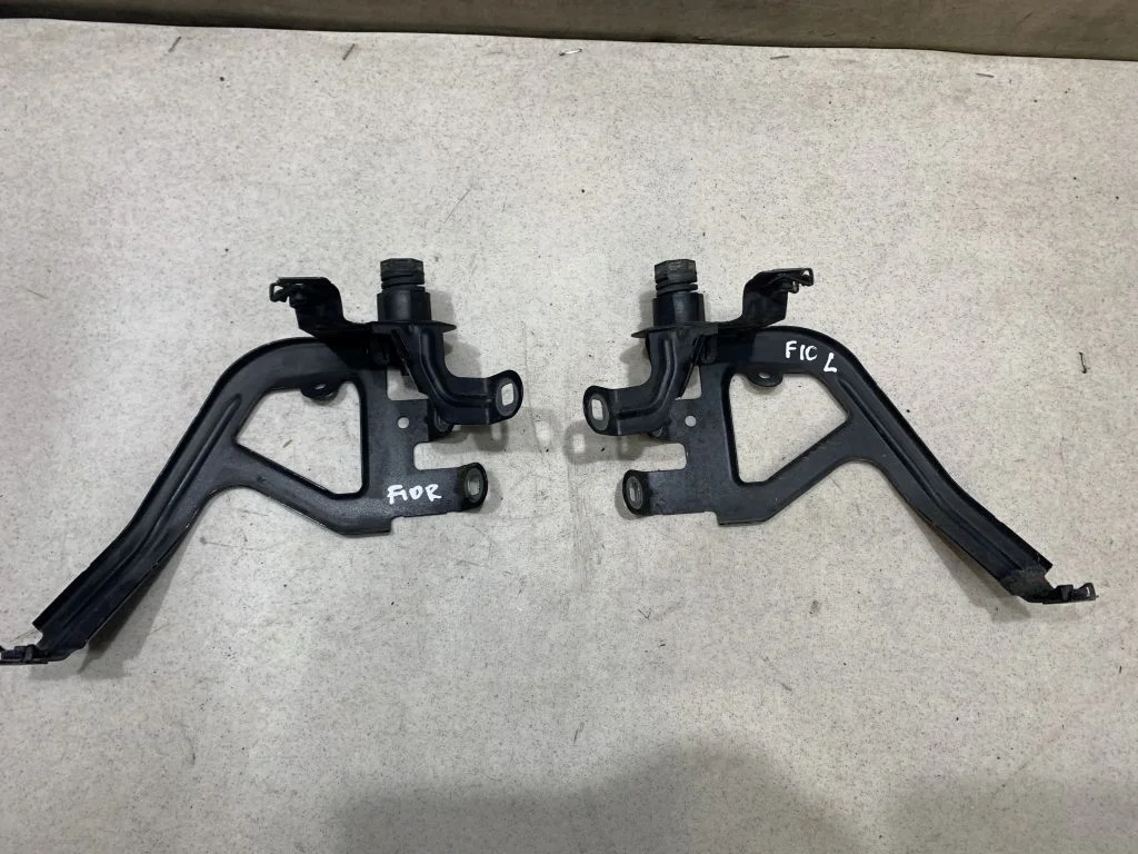 Кронштейн крыла BMW F10