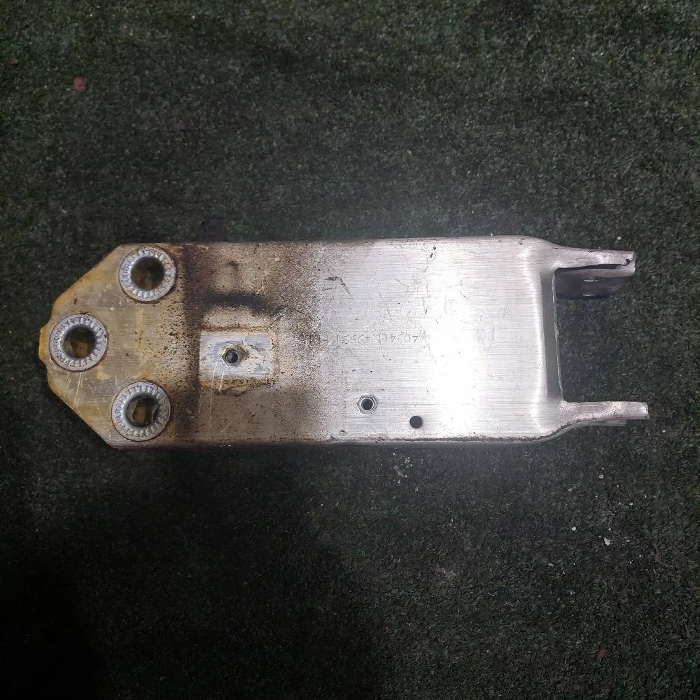 Кронштейн усилителя бампера BMW F10