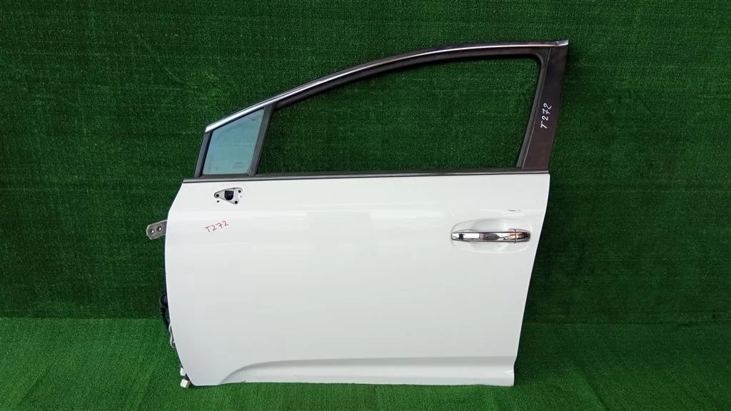 Б.у. дверь TOYOTA AVENSIS ZRT270 TOYOTA AVENSIS ZRT270