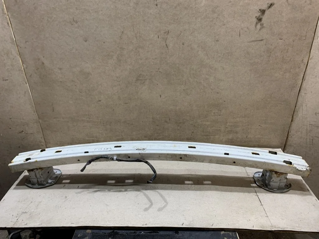 Усилитель задний в сборе Nissan Juke F15