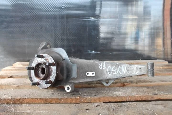 Б.у. кулак поворотный NISSAN FUGA PY50 NISSAN FUGA PY50