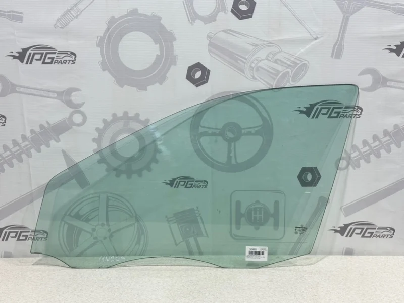 Стекло передней левой двери Mercedes-benz 2006 W203