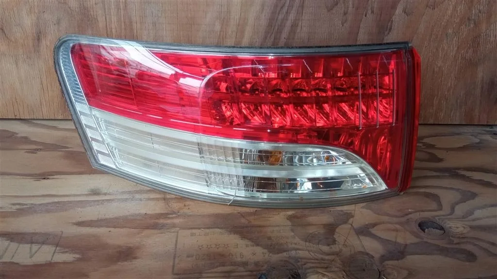 Б.у. фонарь наружный TOYOTA AVENSIS ZRT270 TOYOTA AVENSIS ZRT270