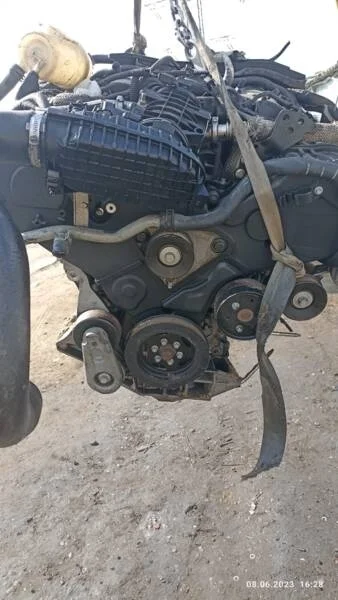 двигатель 276DT