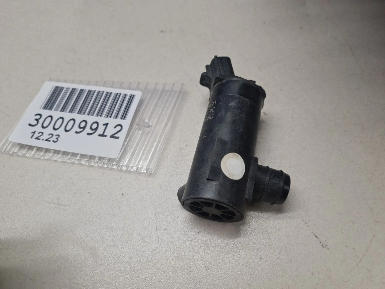 Насос омывателя лобового стекла для Lexus NX Z10 2014-