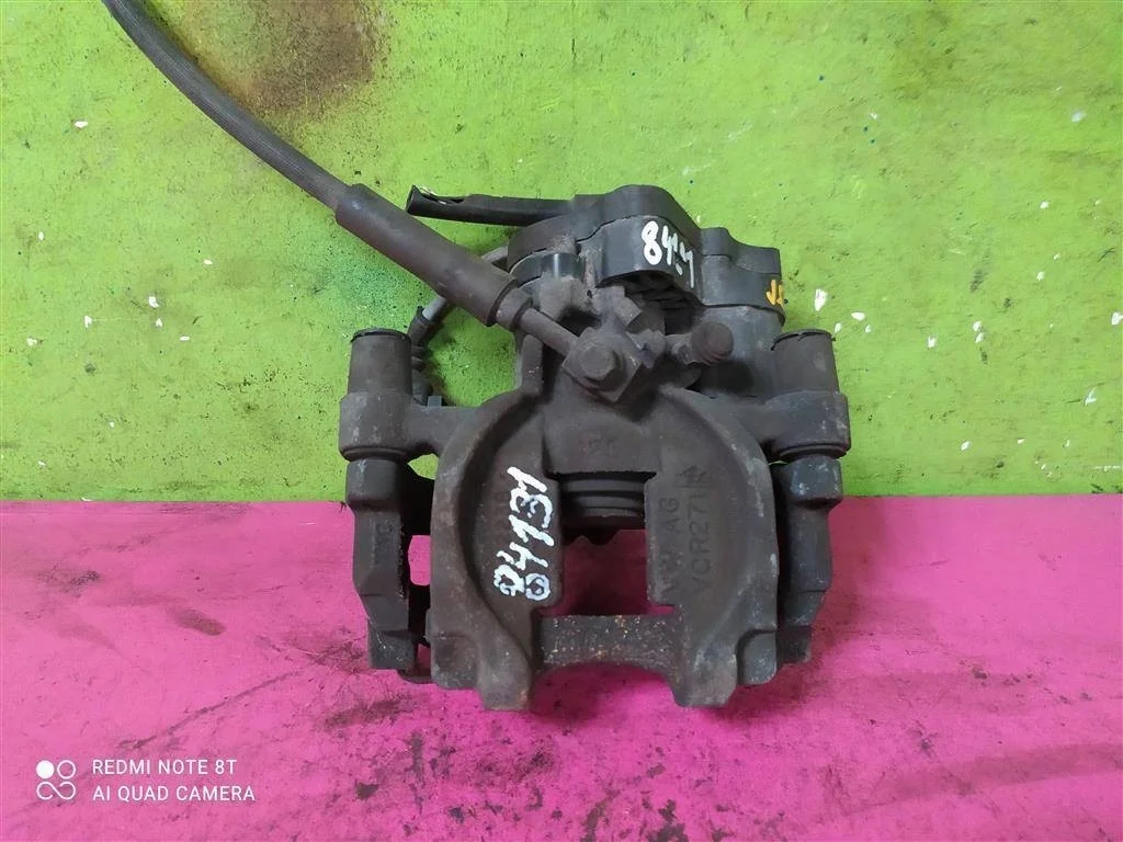 Суппорт задний левый Audi A3 8V Q2 TT Golf Karoq