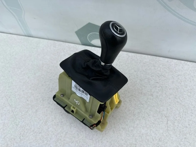 Селектор акпп Mercedes-benz 2010 W204