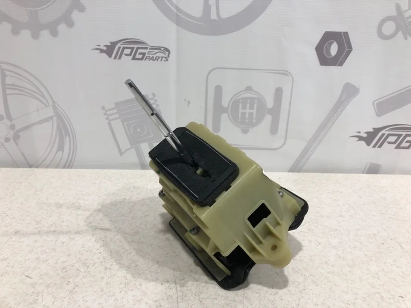 Селектор акпп Mercedes-benz 2010 W204