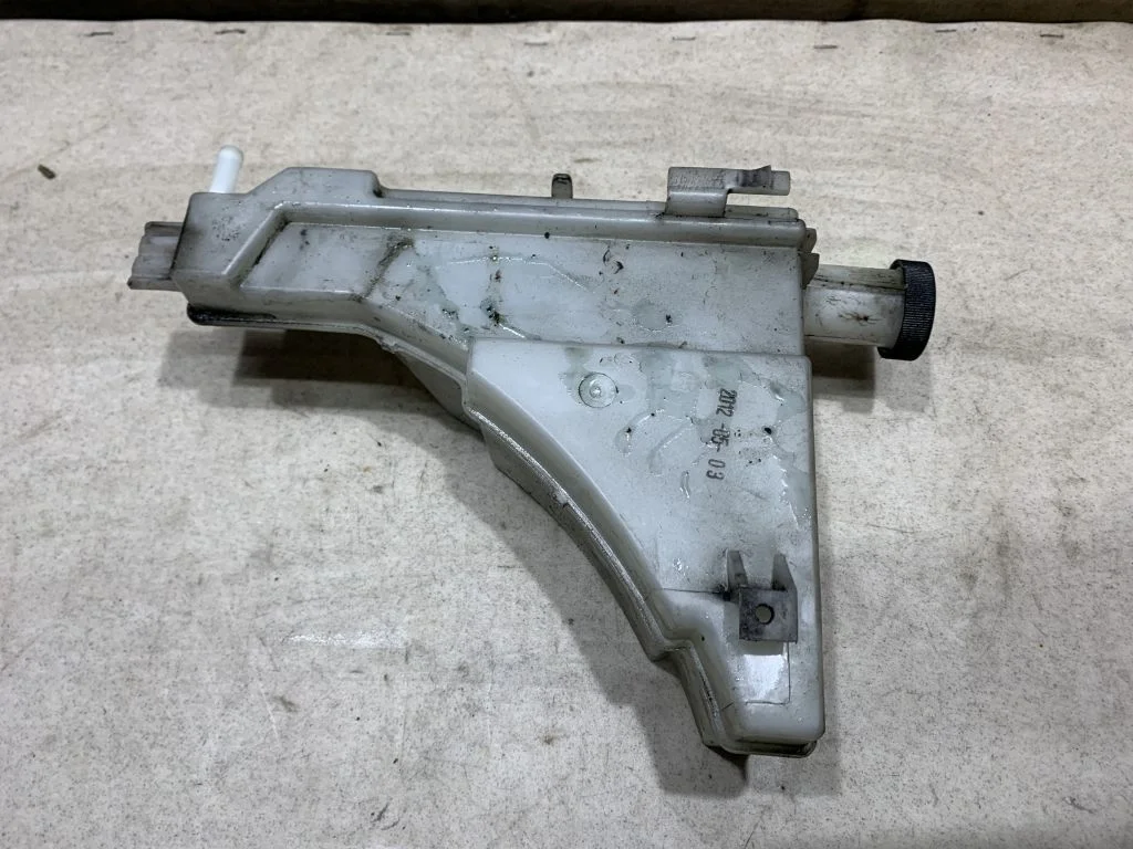 Бачок расширительный Nissan Juke F15 HR16